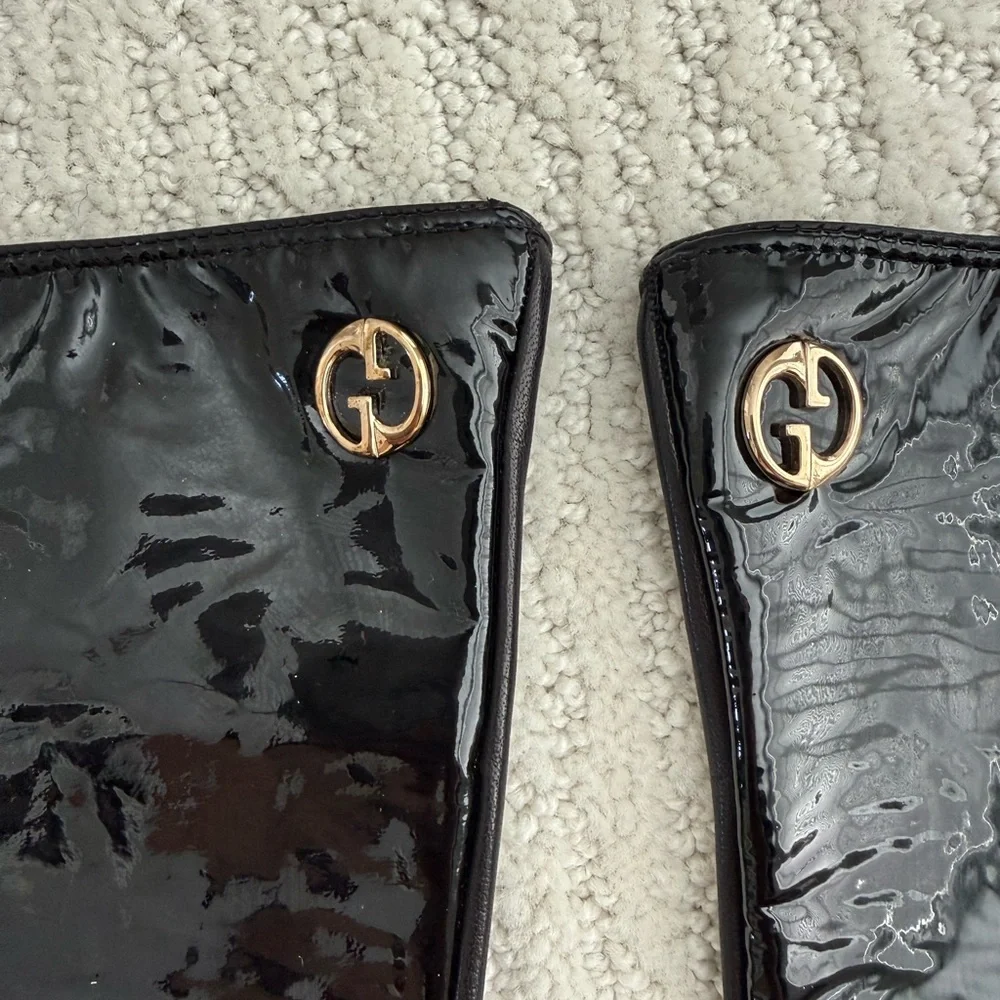 Gucci women’s patent leather gloves size 7 Vernice and Nappa black gold